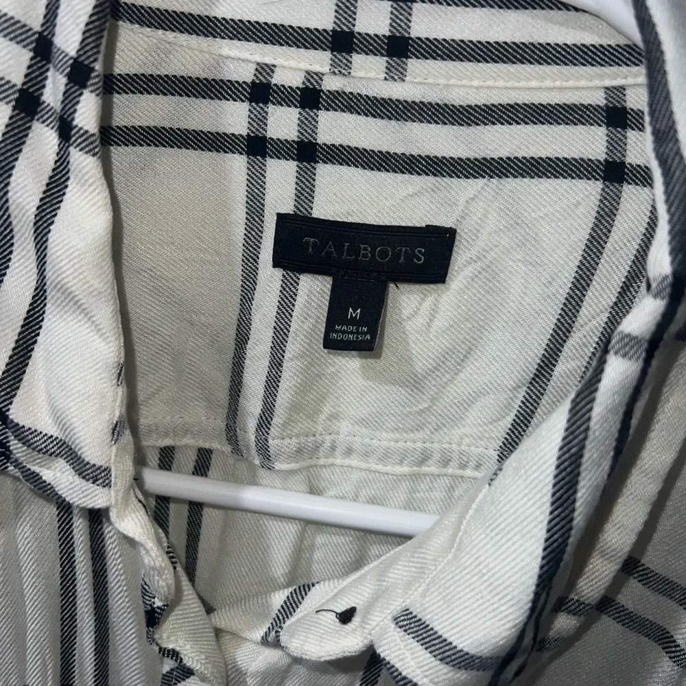 Talbots Button Down - Picture 2 of 4
